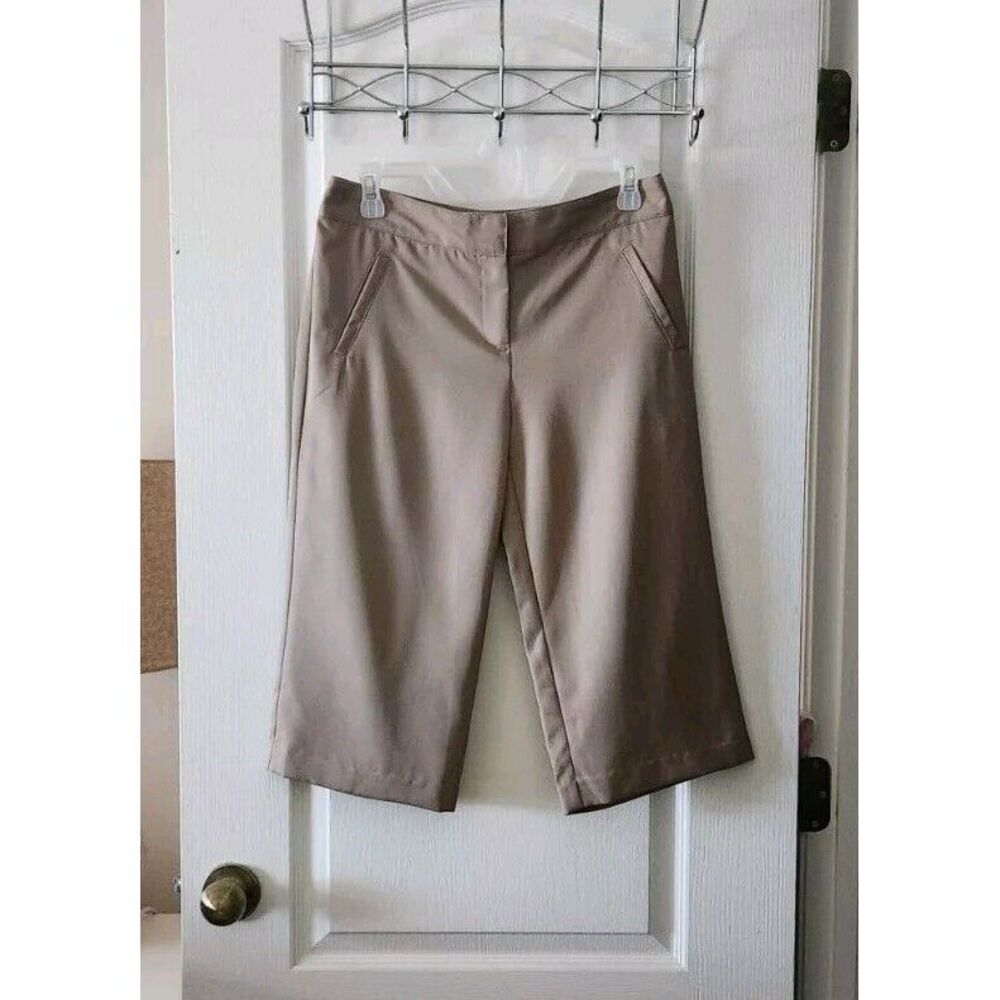 IZOD Golf Women's Capri Pants Mid-Rise Pockets Khaki‎ UPF50 Size 4